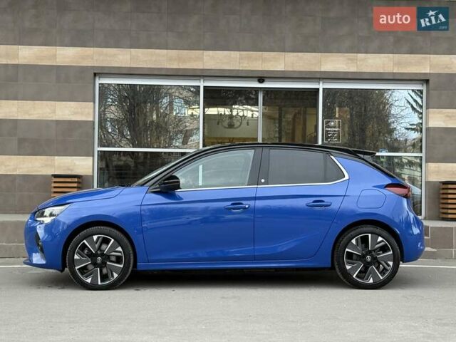 Синий Опель Corsa-e, объемом двигателя 0 л и пробегом 98 тыс. км за 12500 $, фото 1 на Automoto.ua