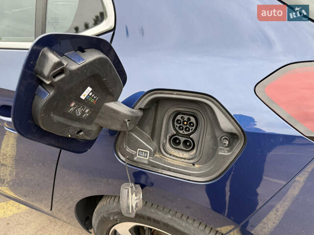 Синий Опель Corsa-e, объемом двигателя 0 л и пробегом 109 тыс. км за 12999 $, фото 53 на Automoto.ua