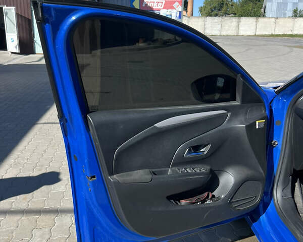 Синій Опель Corsa-e, об'ємом двигуна 0 л та пробігом 60 тис. км за 13500 $, фото 8 на Automoto.ua