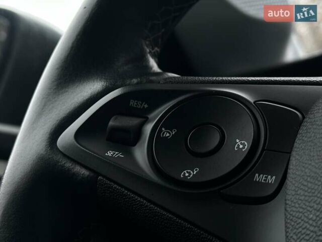 Синій Опель Corsa-e, об'ємом двигуна 0 л та пробігом 60 тис. км за 15428 $, фото 49 на Automoto.ua