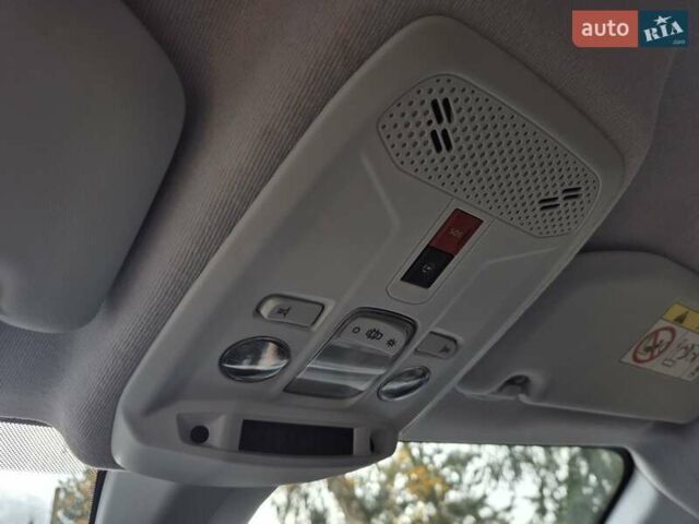 Синий Опель Corsa-e, объемом двигателя 0 л и пробегом 60 тыс. км за 14512 $, фото 34 на Automoto.ua