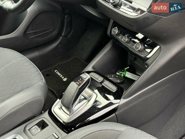 Синий Опель Corsa-e, объемом двигателя 0 л и пробегом 109 тыс. км за 12999 $, фото 25 на Automoto.ua