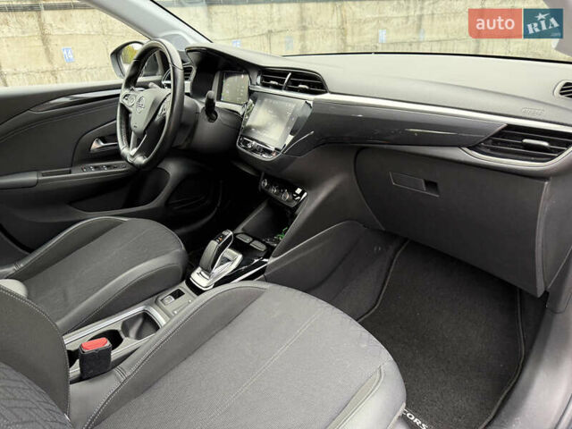 Синий Опель Corsa-e, объемом двигателя 0 л и пробегом 109 тыс. км за 12999 $, фото 24 на Automoto.ua