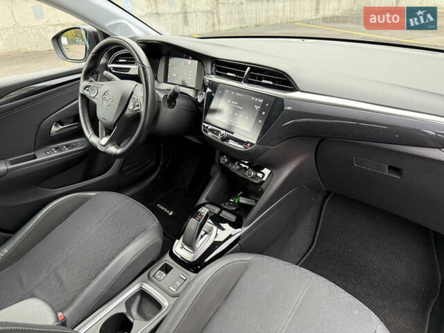 Синий Опель Corsa-e, объемом двигателя 0 л и пробегом 109 тыс. км за 12999 $, фото 23 на Automoto.ua