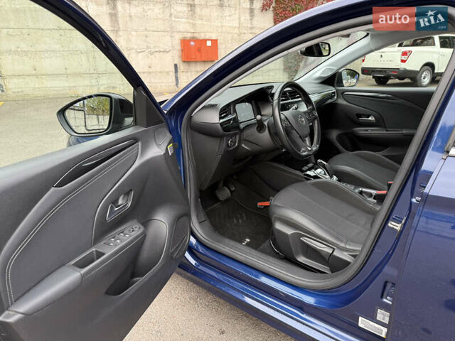 Синий Опель Corsa-e, объемом двигателя 0 л и пробегом 109 тыс. км за 12999 $, фото 40 на Automoto.ua