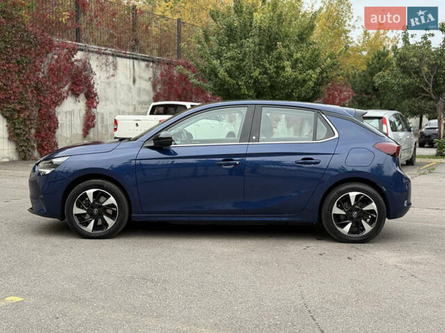 Синий Опель Corsa-e, объемом двигателя 0 л и пробегом 109 тыс. км за 12999 $, фото 12 на Automoto.ua