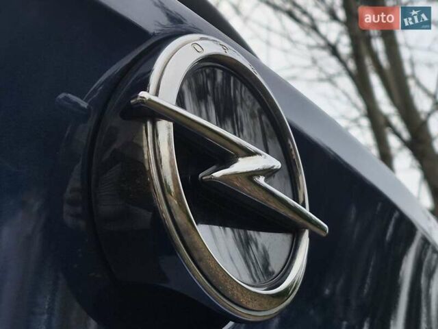 Синий Опель Corsa-e, объемом двигателя 0 л и пробегом 60 тыс. км за 14512 $, фото 52 на Automoto.ua