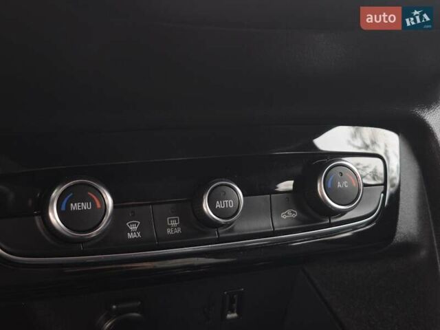 Синий Опель Corsa-e, объемом двигателя 0 л и пробегом 60 тыс. км за 14512 $, фото 40 на Automoto.ua