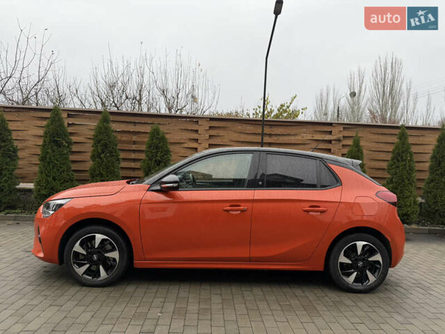 Оранжевый Опель Corsa-e, объемом двигателя 0 л и пробегом 44 тыс. км за 13450 $, фото 1 на Automoto.ua