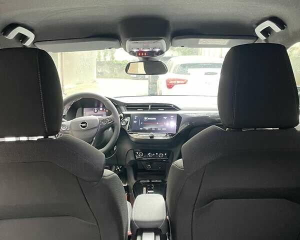 Білий Опель Corsa Electric, об'ємом двигуна 0 л та пробігом 30 тис. км за 17200 $, фото 9 на Automoto.ua
