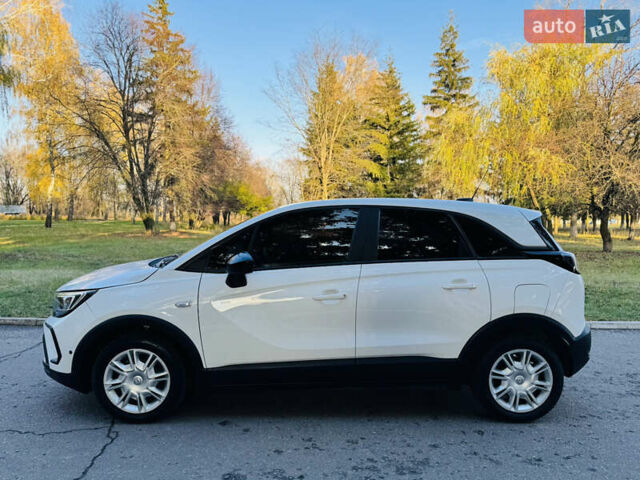 Білий Опель Crossland, об'ємом двигуна 1.2 л та пробігом 7 тис. км за 16500 $, фото 1 на Automoto.ua