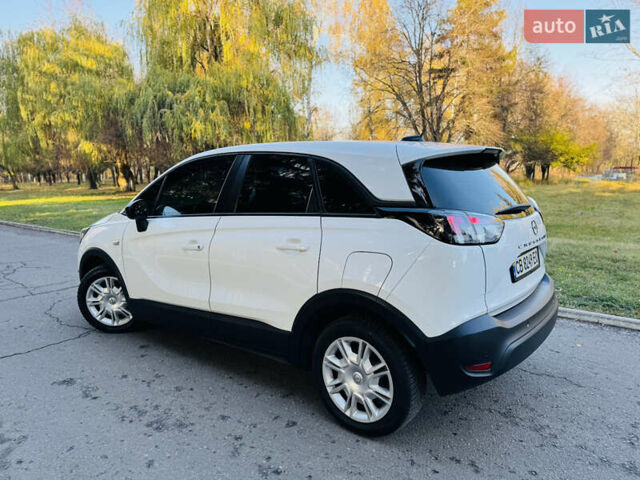 Білий Опель Crossland, об'ємом двигуна 1.2 л та пробігом 7 тис. км за 16500 $, фото 5 на Automoto.ua