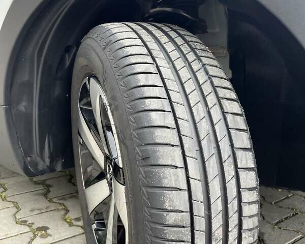 Белый Опель Crossland, объемом двигателя 1.2 л и пробегом 18 тыс. км за 18300 $, фото 23 на Automoto.ua