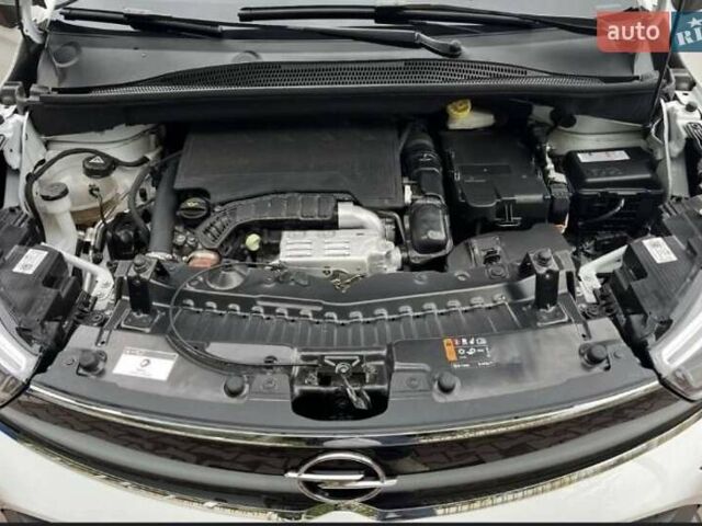 Белый Опель Crossland, объемом двигателя 1.2 л и пробегом 31 тыс. км за 17200 $, фото 10 на Automoto.ua