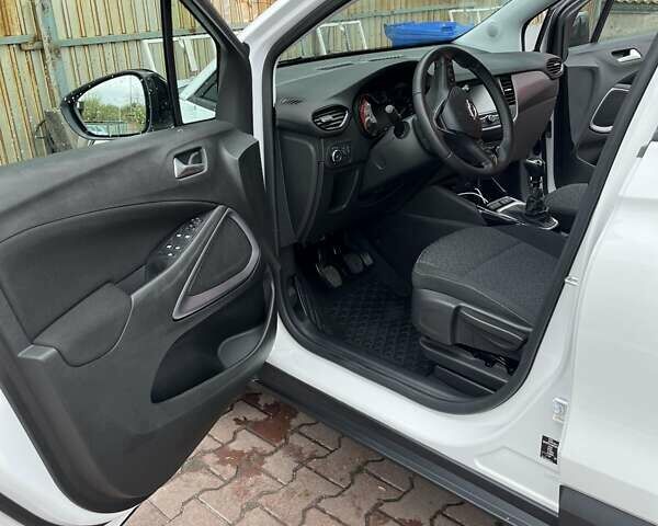 Белый Опель Crossland, объемом двигателя 1.2 л и пробегом 18 тыс. км за 18300 $, фото 11 на Automoto.ua