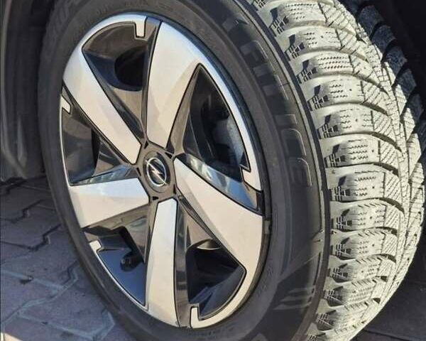 Белый Опель Crossland, объемом двигателя 1.2 л и пробегом 31 тыс. км за 17200 $, фото 22 на Automoto.ua