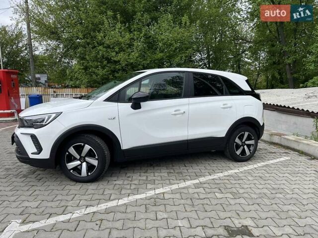 Белый Опель Crossland, объемом двигателя 1.2 л и пробегом 18 тыс. км за 18300 $, фото 2 на Automoto.ua