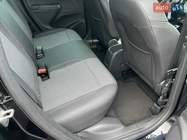 Чорний Опель Crossland, об'ємом двигуна 1.5 л та пробігом 100 тис. км за 16300 $, фото 2 на Automoto.ua