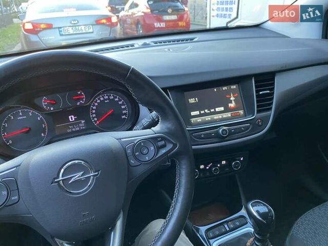 Сірий Опель Crossland, об'ємом двигуна 1.2 л та пробігом 24 тис. км за 16000 $, фото 8 на Automoto.ua