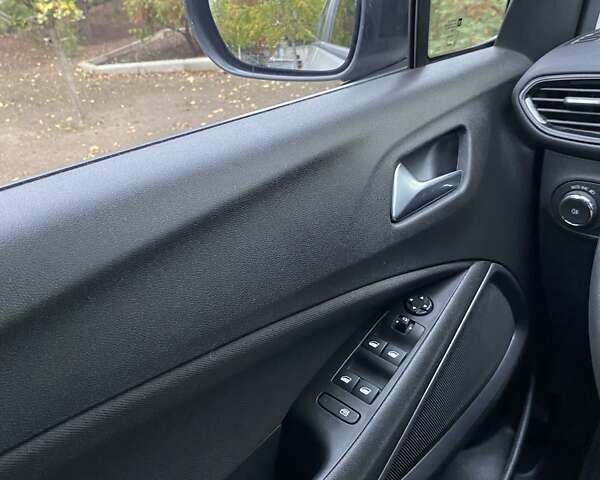 Сірий Опель Crossland, об'ємом двигуна 1.2 л та пробігом 24 тис. км за 16000 $, фото 4 на Automoto.ua