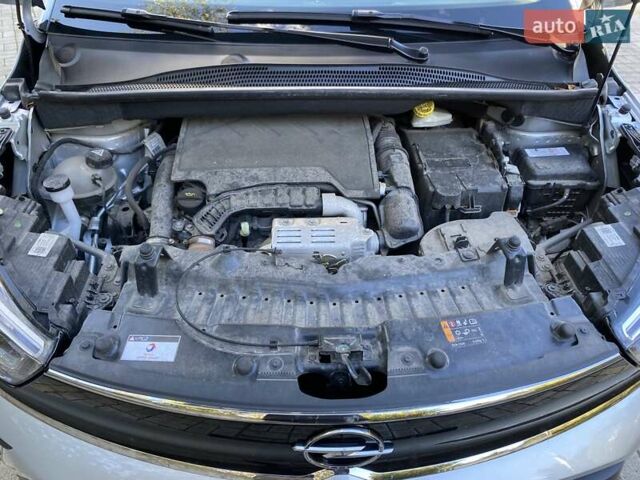 Сірий Опель Crossland, об'ємом двигуна 1.2 л та пробігом 24 тис. км за 16000 $, фото 7 на Automoto.ua