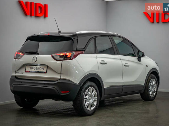 Белый Опель Crossland X, объемом двигателя 1.2 л и пробегом 49 тыс. км за 15382 $, фото 1 на Automoto.ua