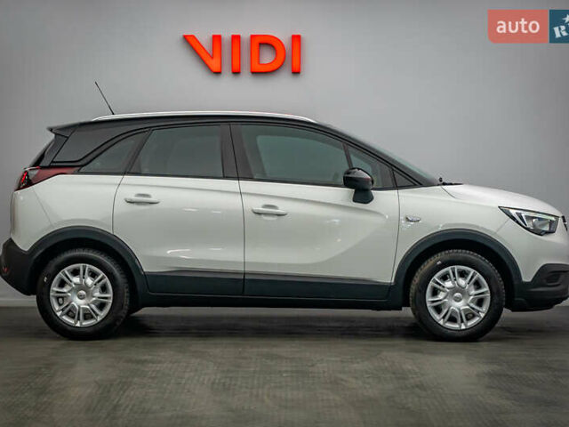 Белый Опель Crossland X, объемом двигателя 1.2 л и пробегом 49 тыс. км за 15382 $, фото 3 на Automoto.ua