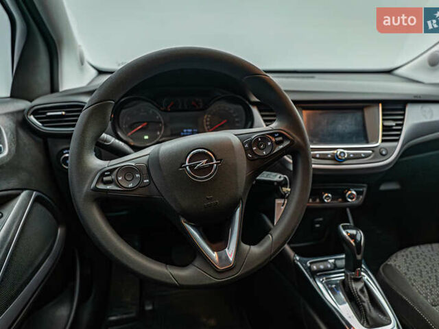 Белый Опель Crossland X, объемом двигателя 1.2 л и пробегом 49 тыс. км за 15382 $, фото 11 на Automoto.ua