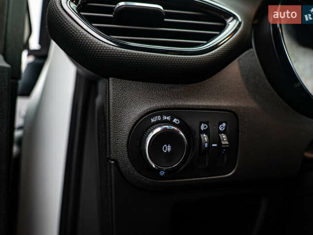 Белый Опель Crossland X, объемом двигателя 1.2 л и пробегом 49 тыс. км за 15382 $, фото 14 на Automoto.ua