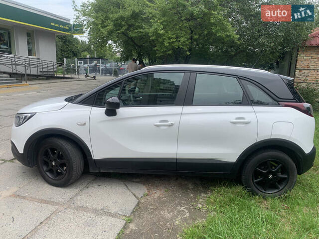 Белый Опель Crossland X, объемом двигателя 1.2 л и пробегом 82 тыс. км за 13900 $, фото 7 на Automoto.ua