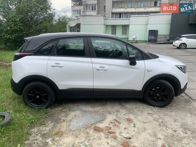Белый Опель Crossland X, объемом двигателя 1.2 л и пробегом 82 тыс. км за 13900 $, фото 6 на Automoto.ua