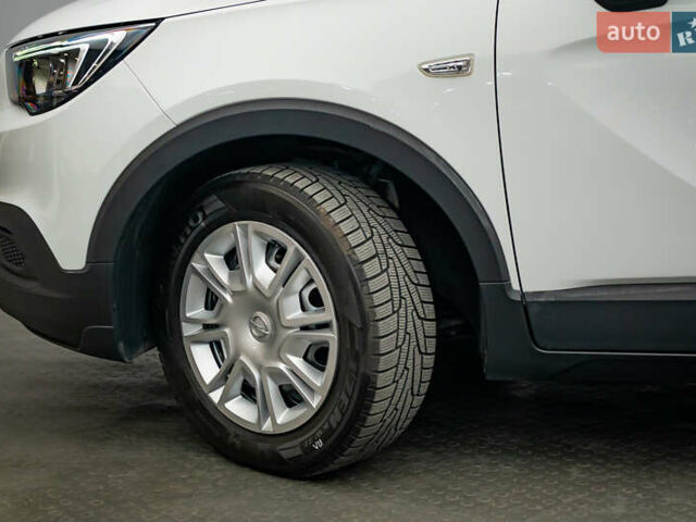 Белый Опель Crossland X, объемом двигателя 1.2 л и пробегом 49 тыс. км за 15382 $, фото 7 на Automoto.ua
