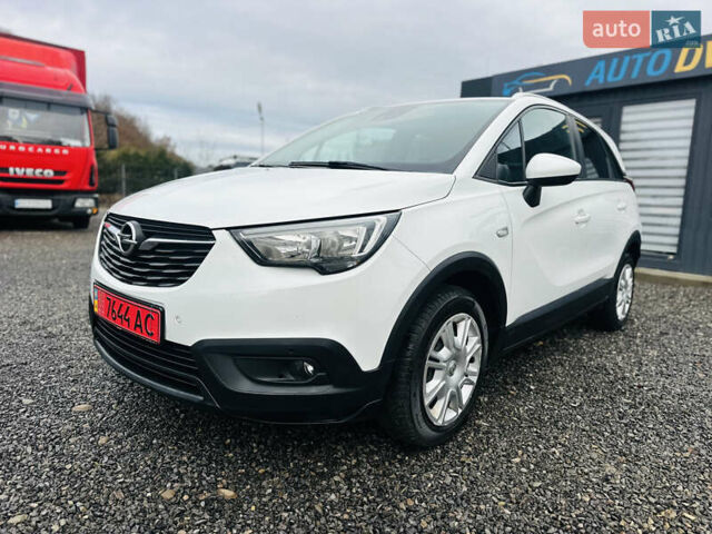 Білий Опель Crossland X, об'ємом двигуна 1.5 л та пробігом 179 тис. км за 13950 $, фото 1 на Automoto.ua