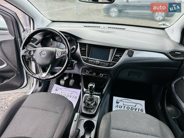 Білий Опель Crossland X, об'ємом двигуна 1.5 л та пробігом 179 тис. км за 13950 $, фото 21 на Automoto.ua