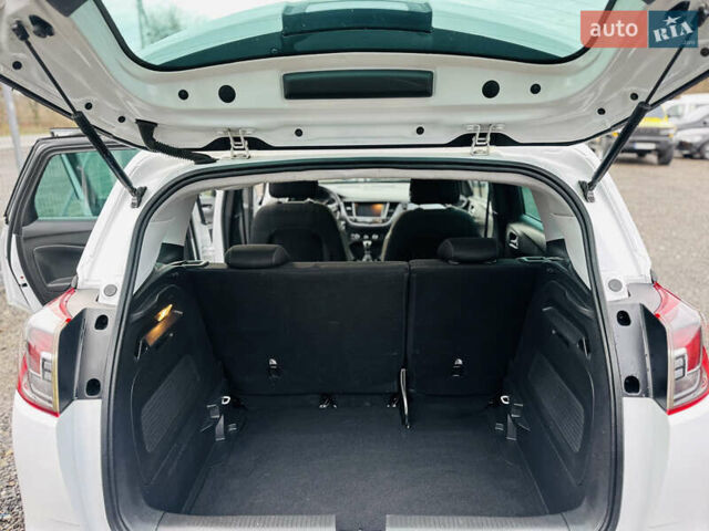 Білий Опель Crossland X, об'ємом двигуна 1.5 л та пробігом 179 тис. км за 13950 $, фото 19 на Automoto.ua