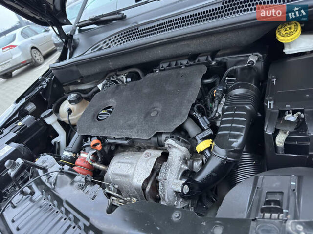 Чорний Опель Crossland X, об'ємом двигуна 1.5 л та пробігом 160 тис. км за 15500 $, фото 41 на Automoto.ua