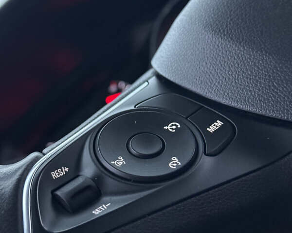 Чорний Опель Crossland X, об'ємом двигуна 1.5 л та пробігом 160 тис. км за 15500 $, фото 45 на Automoto.ua