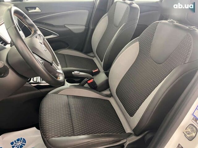 Опель Crossland X, объемом двигателя 1.5 л и пробегом 166 тыс. км за 15750 $, фото 8 на Automoto.ua