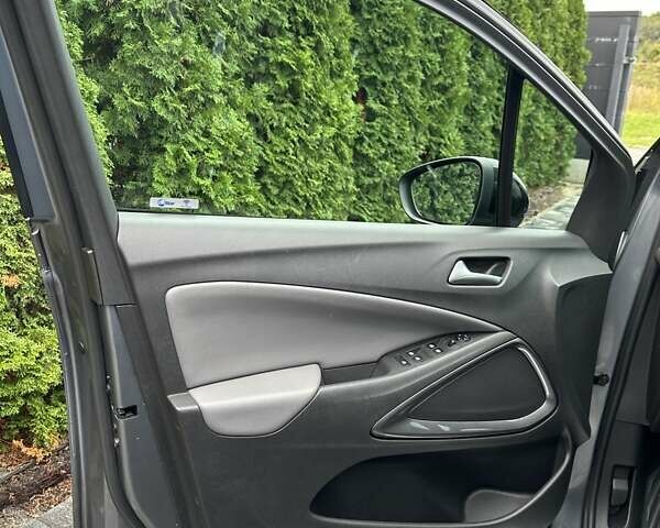 Серый Опель Crossland X, объемом двигателя 1.2 л и пробегом 150 тыс. км за 11503 $, фото 5 на Automoto.ua
