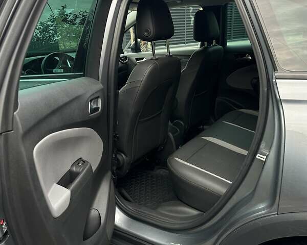 Серый Опель Crossland X, объемом двигателя 1.2 л и пробегом 150 тыс. км за 11503 $, фото 13 на Automoto.ua