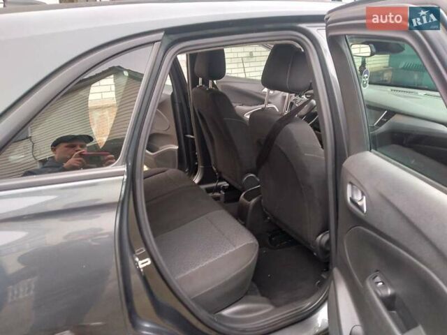 Серый Опель Crossland X, объемом двигателя 1.2 л и пробегом 33 тыс. км за 10500 $, фото 10 на Automoto.ua