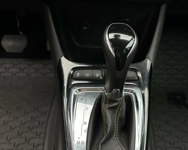 Серый Опель Crossland X, объемом двигателя 1.2 л и пробегом 150 тыс. км за 11503 $, фото 16 на Automoto.ua