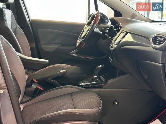 Серый Опель Crossland X, объемом двигателя 1.2 л и пробегом 100 тыс. км за 13900 $, фото 31 на Automoto.ua