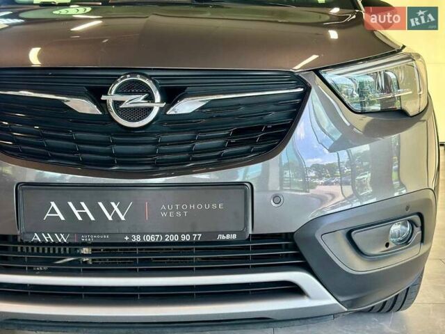 Серый Опель Crossland X, объемом двигателя 1.2 л и пробегом 100 тыс. км за 13900 $, фото 3 на Automoto.ua