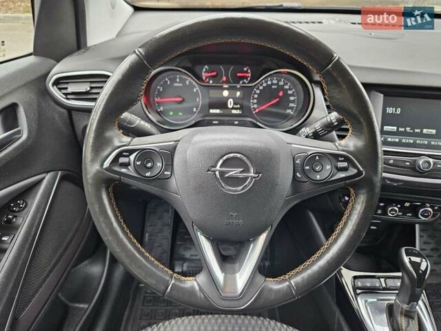 Серый Опель Crossland X, объемом двигателя 1.2 л и пробегом 60 тыс. км за 13999 $, фото 25 на Automoto.ua