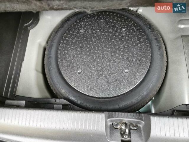 Серый Опель Crossland X, объемом двигателя 1.2 л и пробегом 60 тыс. км за 13999 $, фото 54 на Automoto.ua