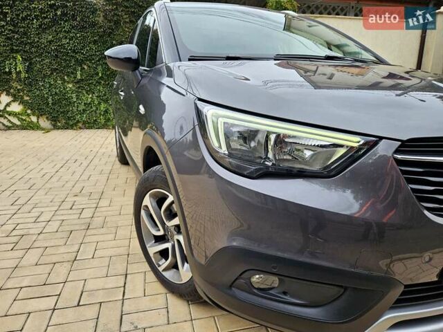 Серый Опель Crossland X, объемом двигателя 1.2 л и пробегом 60 тыс. км за 13999 $, фото 6 на Automoto.ua