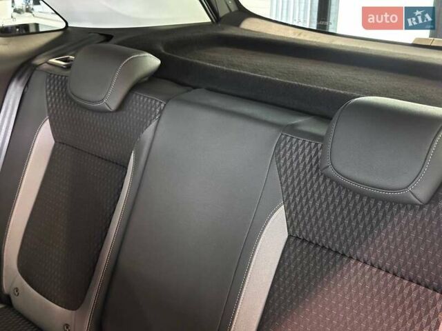 Серый Опель Crossland X, объемом двигателя 1.2 л и пробегом 100 тыс. км за 13900 $, фото 27 на Automoto.ua
