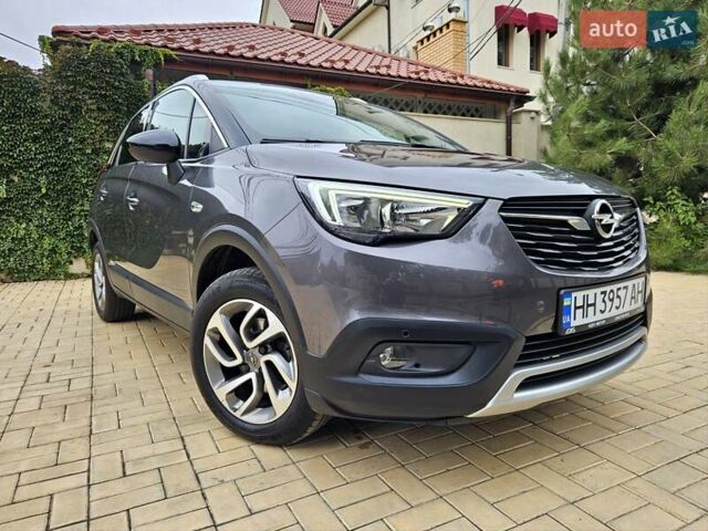 Серый Опель Crossland X, объемом двигателя 1.2 л и пробегом 60 тыс. км за 13999 $, фото 5 на Automoto.ua