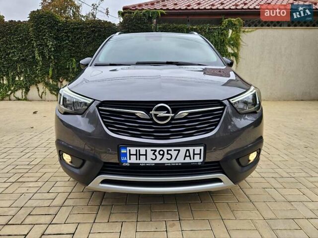 Серый Опель Crossland X, объемом двигателя 1.2 л и пробегом 60 тыс. км за 13999 $, фото 10 на Automoto.ua